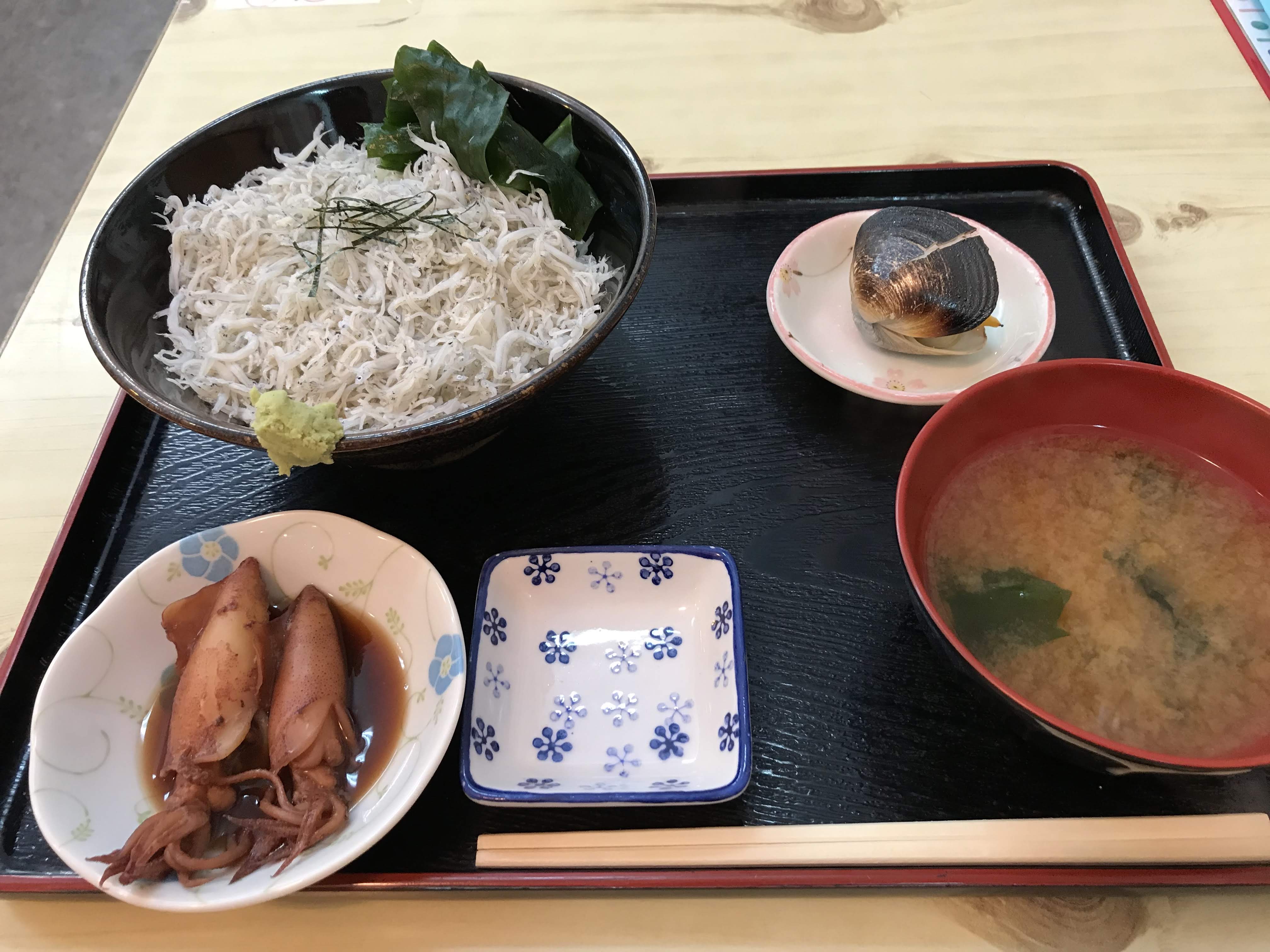 しらす丼定食