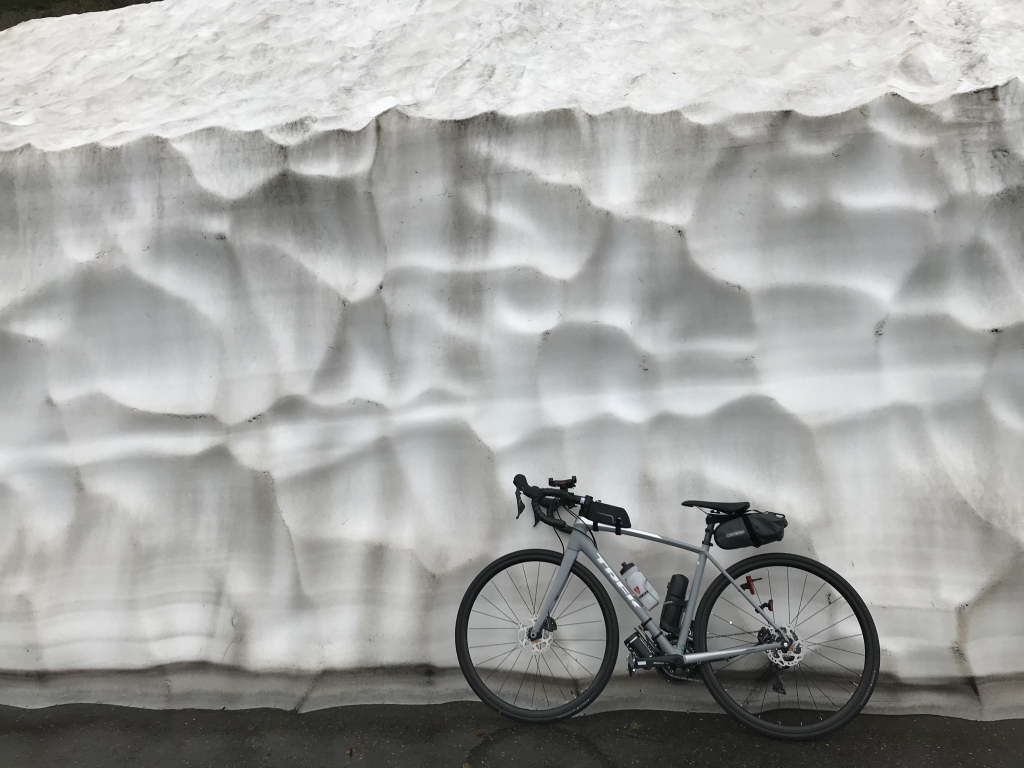 乗鞍エコーライン雪の回廊