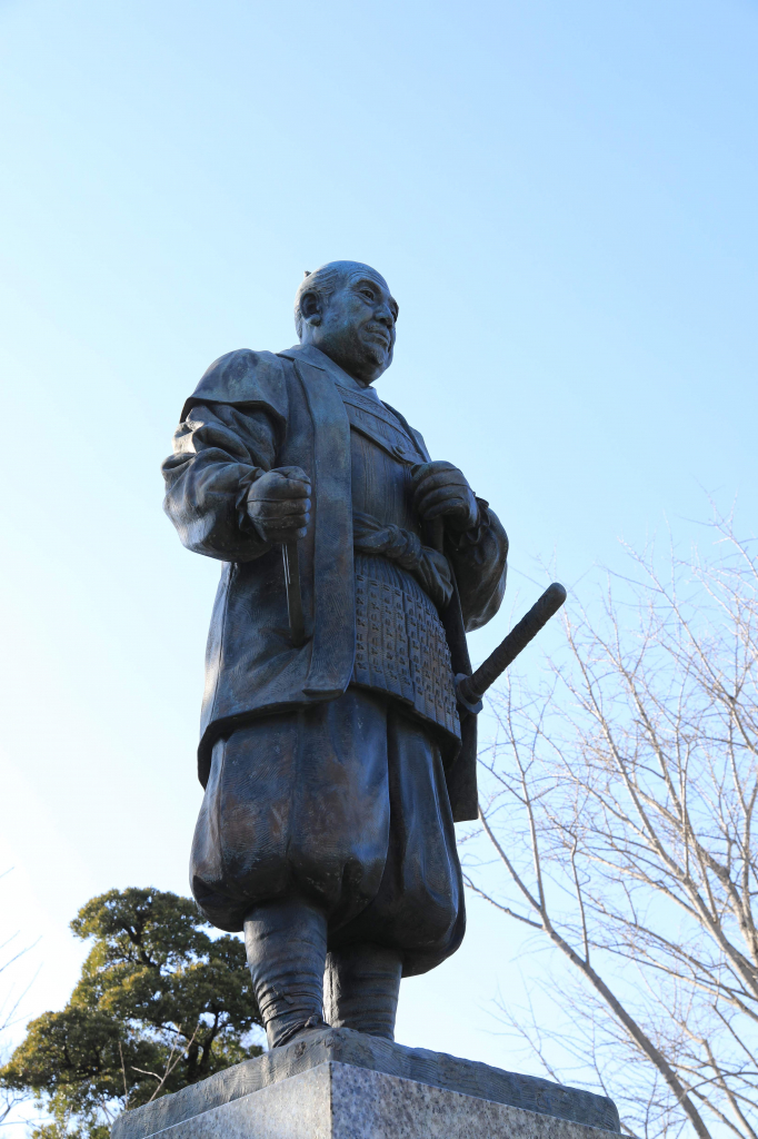 徳川家康公銅像