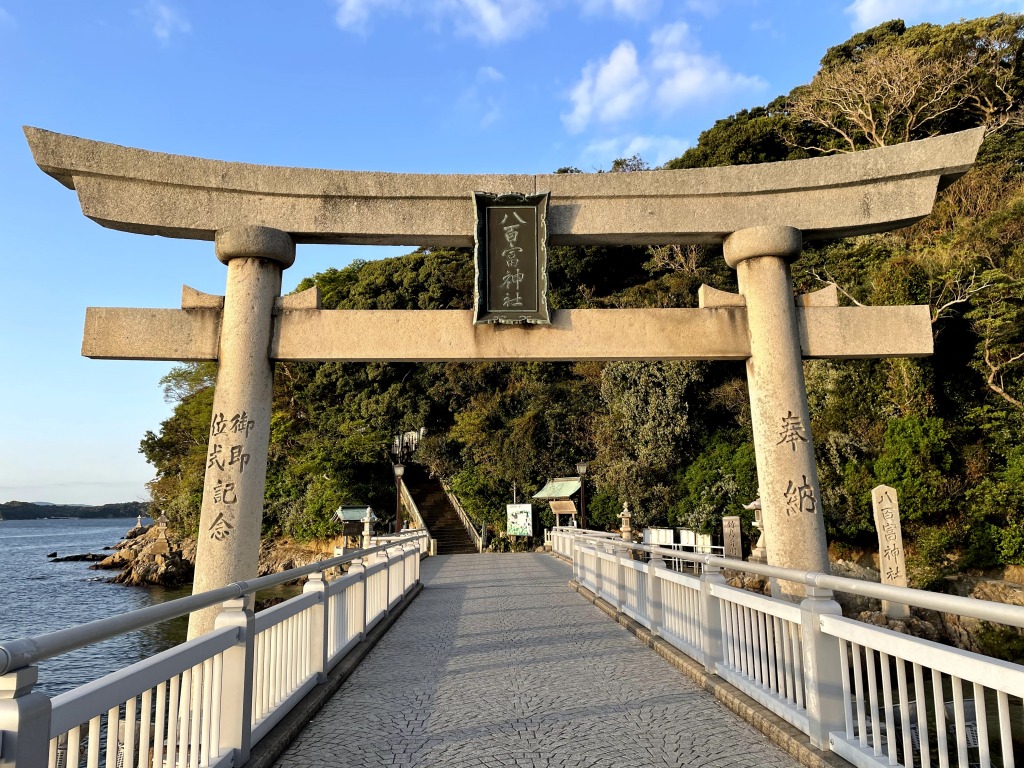 八百富神社