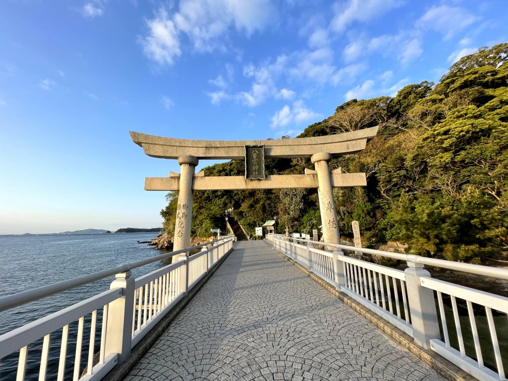 八百富神社